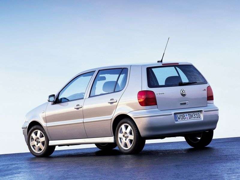 Volkswagen Polo trzeciej generacji [zmiana stylizacji] hatchback 5 drzwiowy. 1,9 TDi MT (2000 2002)