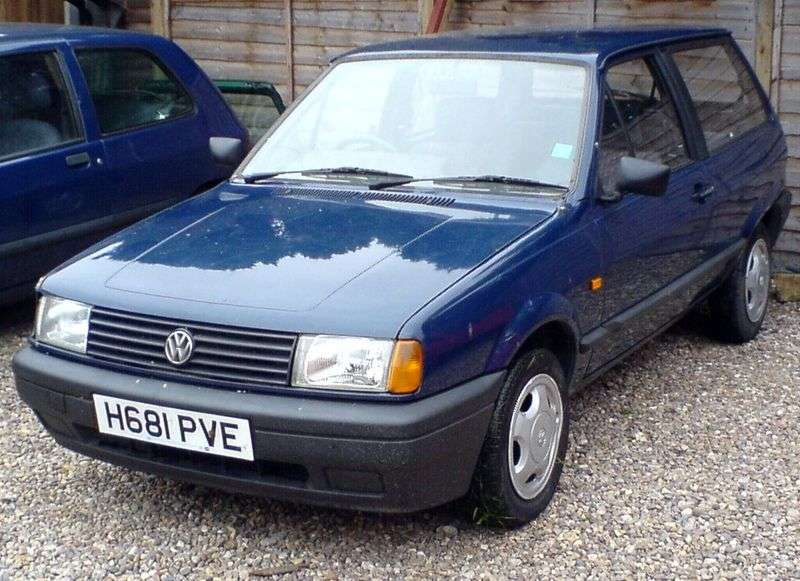 Volkswagen Polo drugiej generacji [zmiana stylizacji] kombi 1.0 MT (1990 1992)