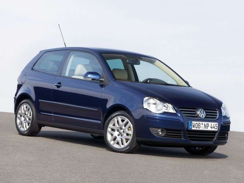 Volkswagen Polo 4 tej generacji [zmiana stylizacji] hatchback 3 drzwiowy. 1.4 FSI MT (2005 2006)