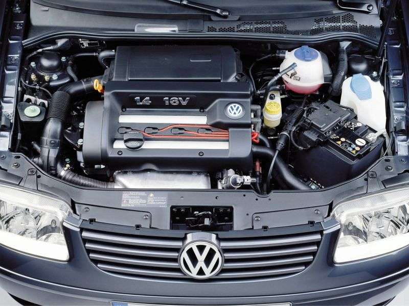 Volkswagen Polo 3rd generation [restyling] hatchback 5 dv. 1.6 MT 16V GTI (2000–2002)