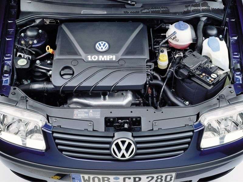 Volkswagen Polo 3 drzwiowy [zmiana stylizacji] hatchback 3 drzwiowy. 1,4 MT (2000 2002)