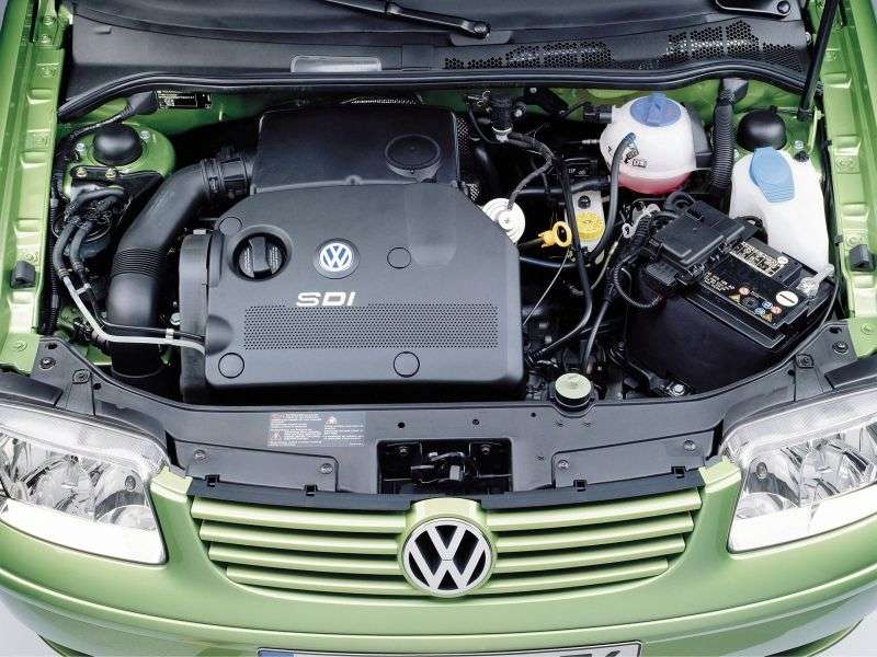 Volkswagen Polo 3 drzwiowy [zmiana stylizacji] hatchback 3 drzwiowy. 1,4 MT (2000 2002)