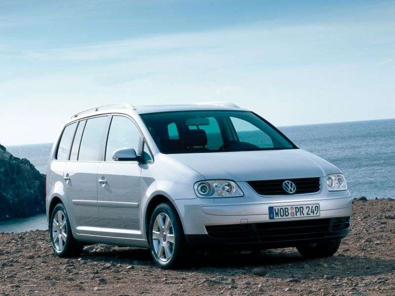 Volkswagen Touran minivan pierwszej generacji 1.6 FSI MT (2003 2007)