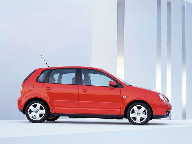 Volkswagen Polo 4 generacji hatchback 5 drzwiowy. 1,4 MT (2001 2005)