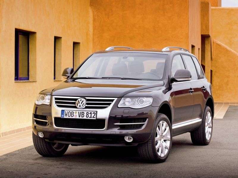 Volkswagen Touareg 1st generation [restyling] crossover 3.6 FSI AT (2007–2010)