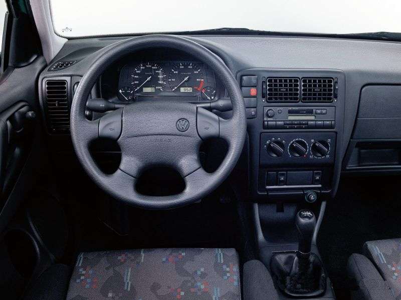 Volkswagen Polo 2nd generation [restyling] 1.4 D MT hatchback (1990–1994)