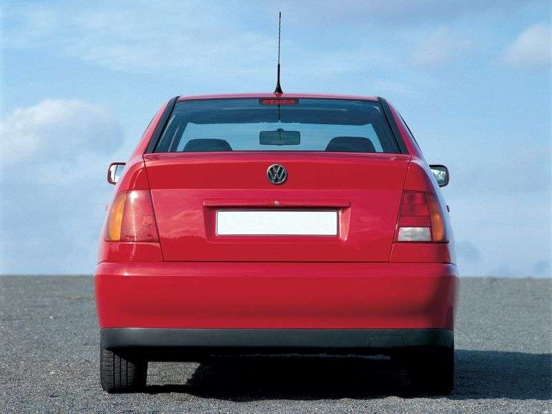 Volkswagen Derby 3rd generation sedan 1.8 MT (1995–2000)