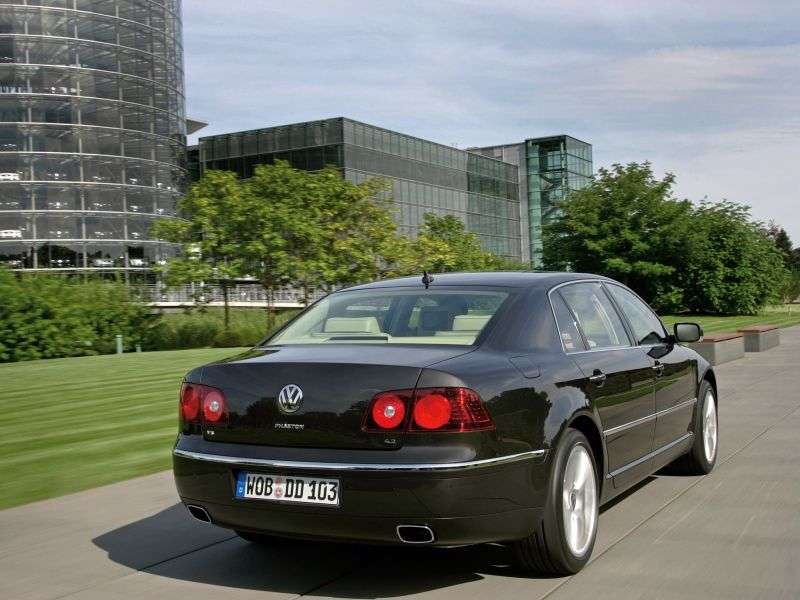 Volkswagen Phaeton 1st generation [restyling] 3.0 TDI L 4Motion MT sedan (2007–2010)