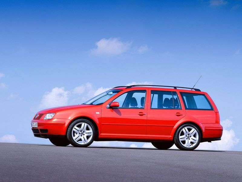 Volkswagen Bora 1.generacja Variant Estate 2.3 V5 4Motion MT (1999 2000)