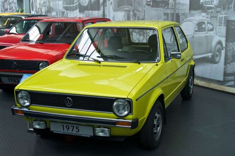 Volkswagen Golf 1st generation hatchback 3 dv. 1.1 MT (1974–1983)