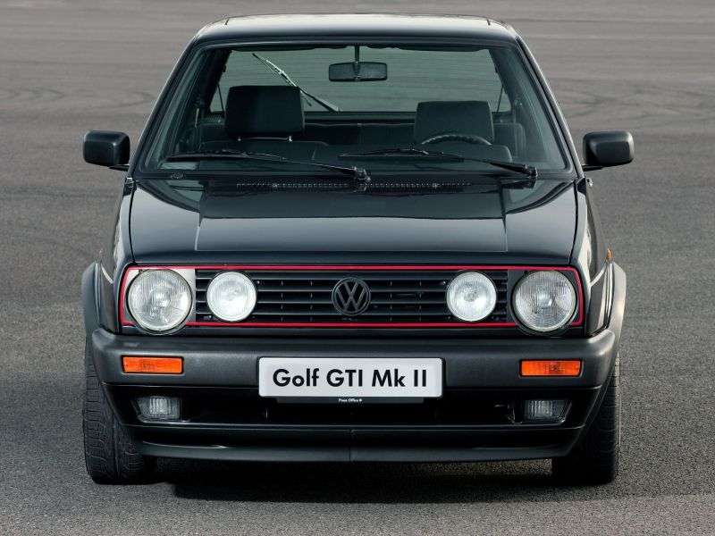Volkswagen Golf 2 generacji GTI hatchback 3 drzwiowy 1.8 16 v MT (1986 1992)