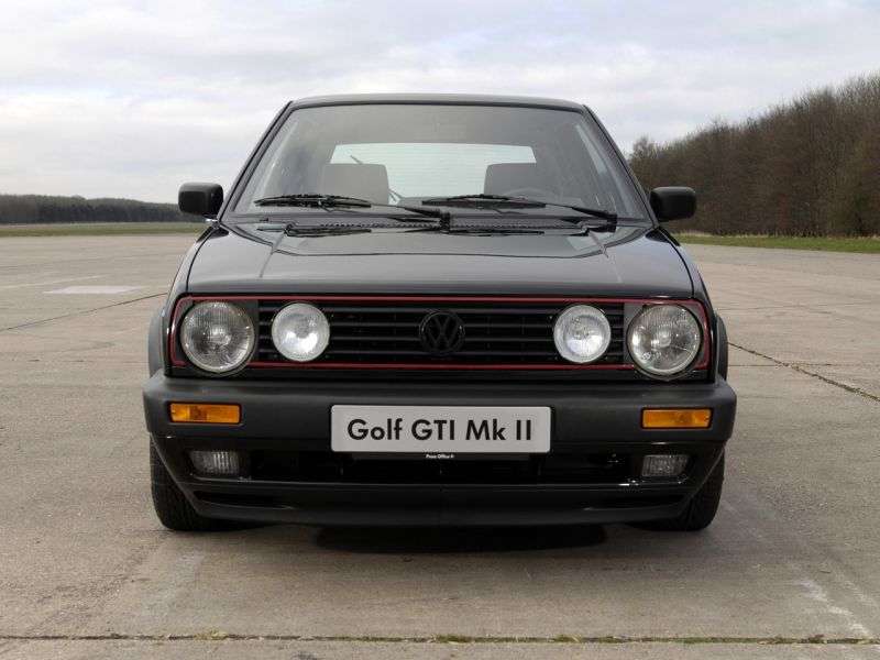 Volkswagen Golf 2 generacji GTI hatchback 3 drzwiowy 1.8 16 v MT (1986 1992)