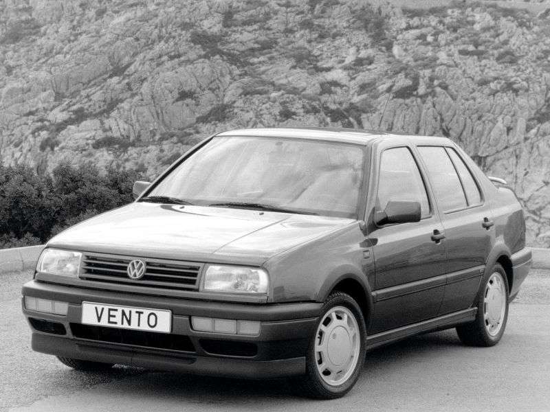 Volkswagen Vento sedan 1.generacji 1.4 MT (1992 1998)