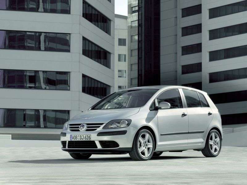 5 drzwiowy minivan Volkswagen Golf 5 generacji Plus 1.9 TDI BlueMotion MT (2005 2009)