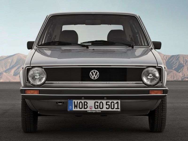 5 drzwiowy hatchback Volkswagen Golf 1 generacji 1,5 mln ton (1974 1983)