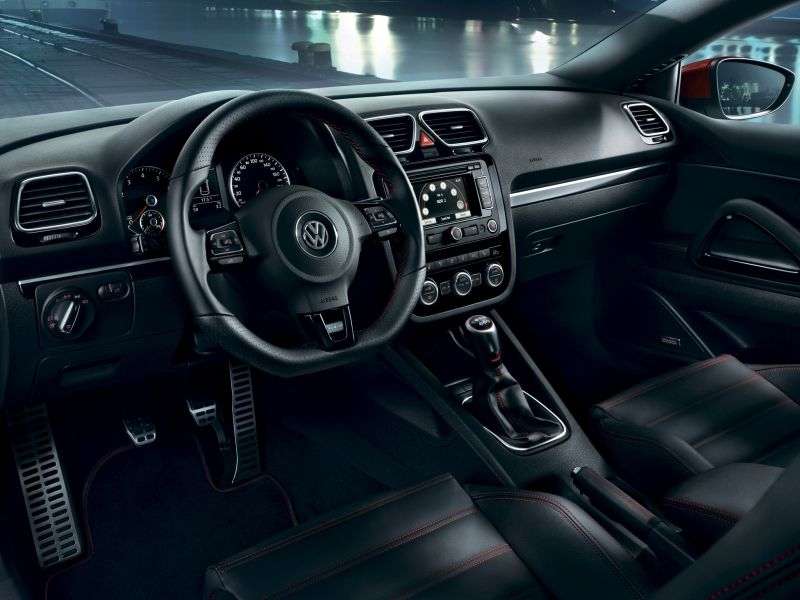 Volkswagen Scirocco 3 drzwiowy hatchback GTS 3 drzwiowy 2.0 TSI DSG Sport (2008 obecnie)