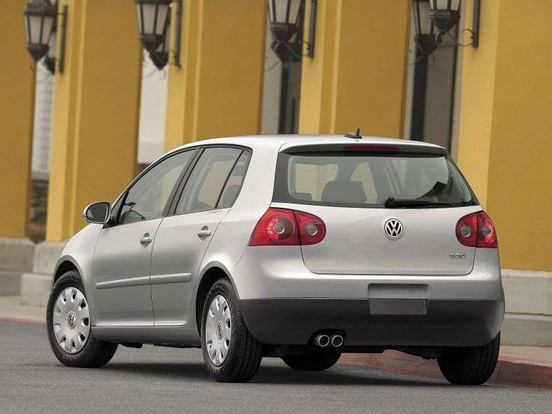Volkswagen Rabbit 5 drzwiowy hatchback drugiej generacji 2,5 MT (2006 2009)