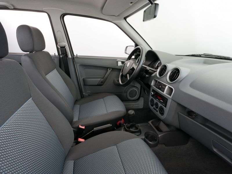 Volkswagen Gol G4 [zmiana stylizacji] hatchback 5 drzwiowy. 1,0 MT (2010 do chwili obecnej)
