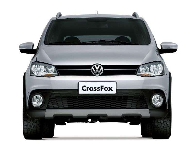 Volkswagen Fox 3 generacji Cross hatchback 5 drzwiowy. 1,6 MT (2009 obecnie)