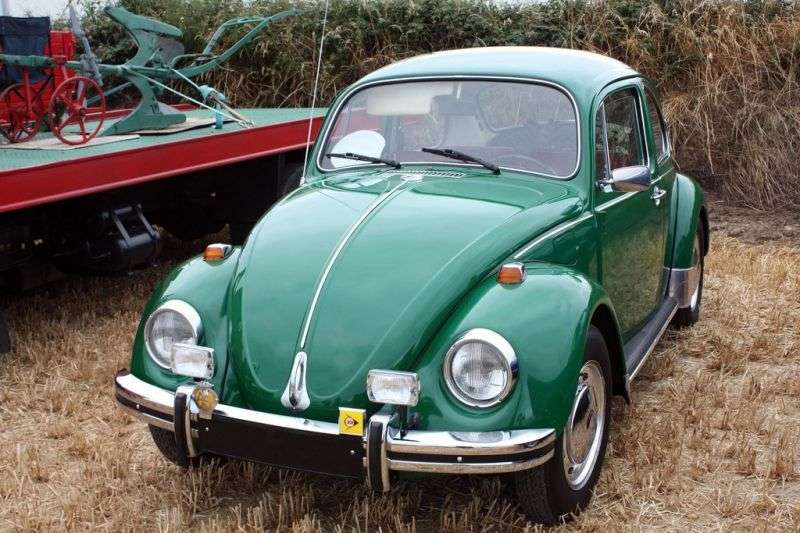 Volkswagen Beetle 1200 [czwarta zmiana stylizacji] sedan 2 drzwiowy. 1,3 mln ton (1973 1975)