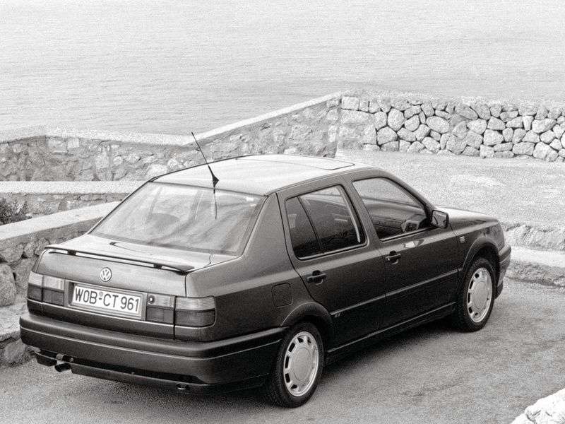Volkswagen Jetta 3. generacja sedan 2.0 MT (1992 1998)