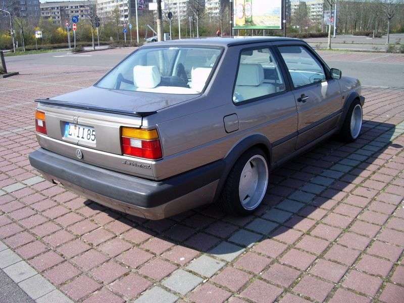 Volkswagen Jetta 2 generation [restyling] 2 d sedan 1.8 AT (1987–1992)