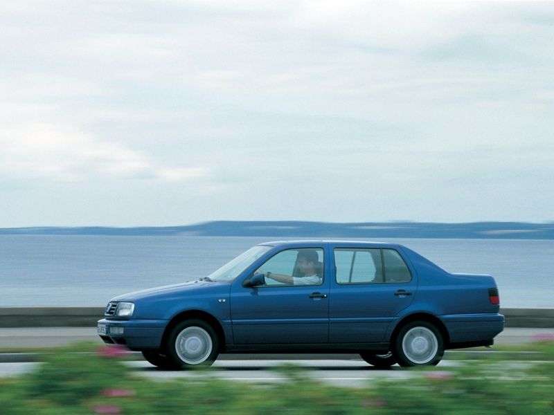 Volkswagen Jetta 3rd generation sedan 2.8 VR6 MT (1992–1998)