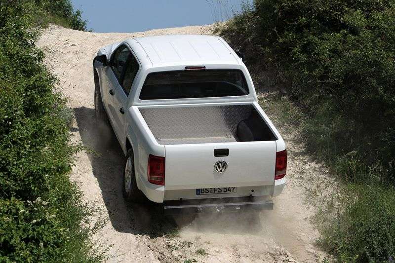 Volkswagen Amarok pierwszej generacji DoubleCab pickup 4 drzwiowy 2.0 TDI MT 4Motion Basis (2013) (2012 obecnie)