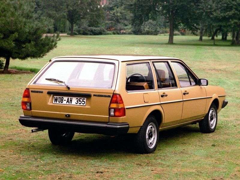 Volkswagen Passat B2 kombi 1.6 D AT (1985 1988)