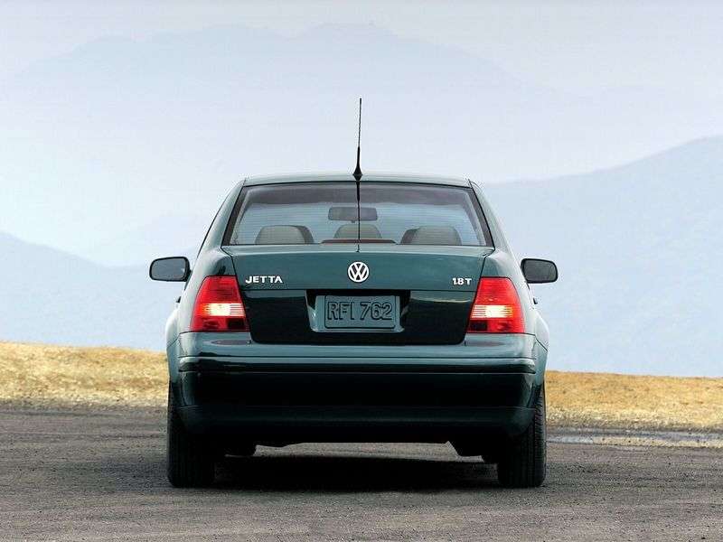 Volkswagen Jetta 4 generation sedan 2.0 MT (1999–2005)