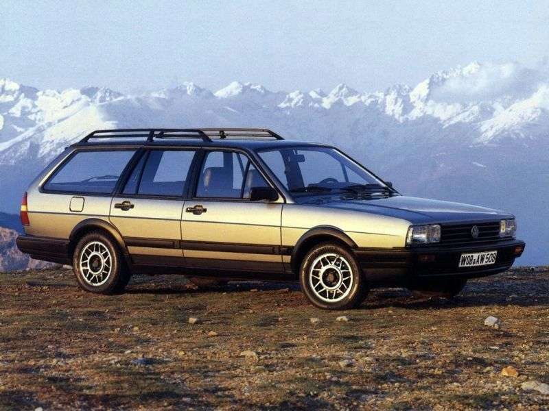 Volkswagen Passat B2 kombi 2.2 MT (1986 1988)