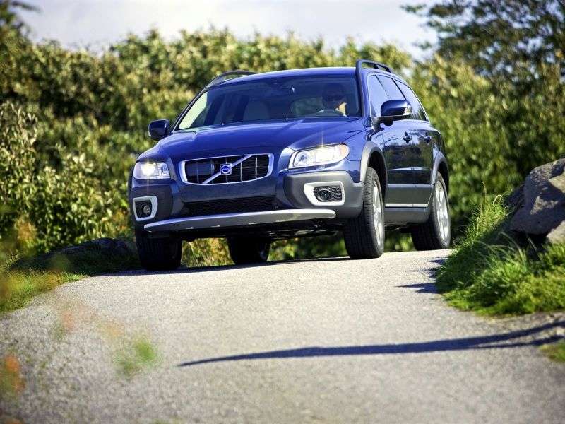 Volvo XC70 3rd generation wagon 2.4 D4 Geartronic Turbo AWD Momentum (2012) Special Series (2007–2013)