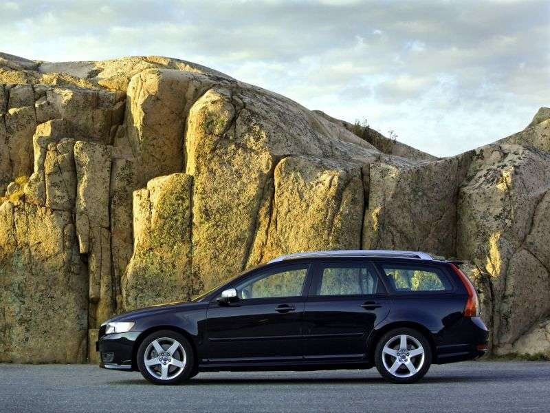 Volvo V50 1st generation wagon 2.0 Powershift DSG Kinetic (2012) (2003 – current century)