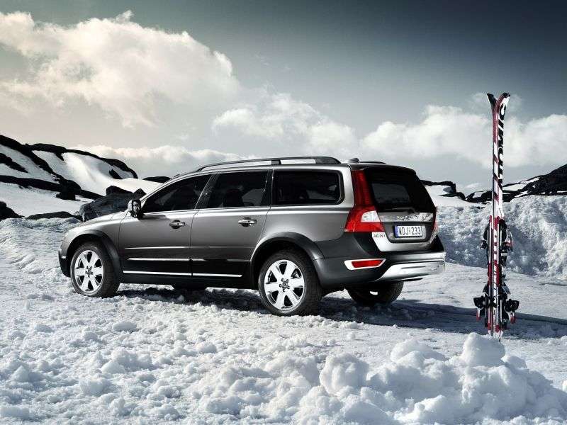 Volvo XC70 3rd generation wagon 2.4 D4 Geartronic Turbo AWD Kinetic (2012) Special Series (2007–2013)