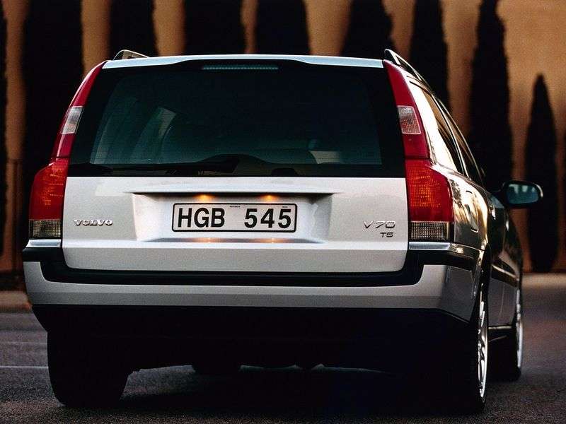 Volvo V70 2.generacja Estate 2.4 T AT 4WD (2000 2007)