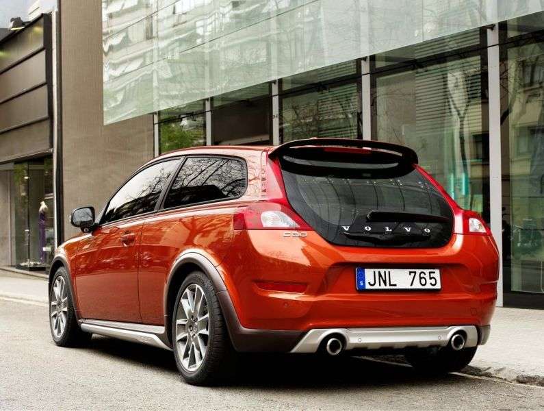 Volvo C30 (zmiana stylizacji) hatchback 3 drzwiowy pierwszej generacji. 2.0 Powershift Base (2012) (2009 obecnie)