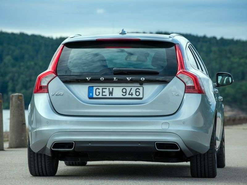 Volvo V60 1st generation [restyled] station wagon 2.0 D3 Geartronic (2013 – v.)