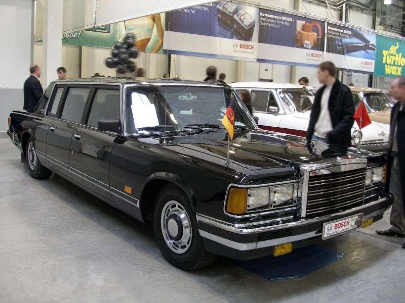 ZIL 4104 1st generation 7.7 AT limousine (1985–2000)
