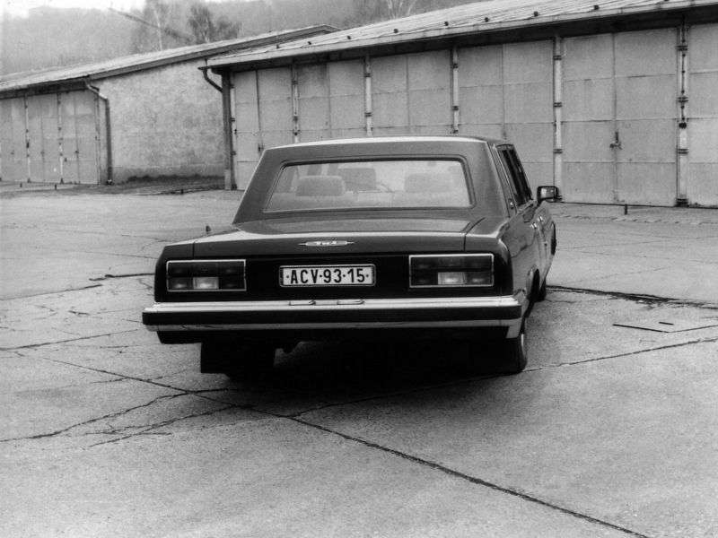 ZIL 4104 1st generation sedan 7.7 AT (1985–2000)